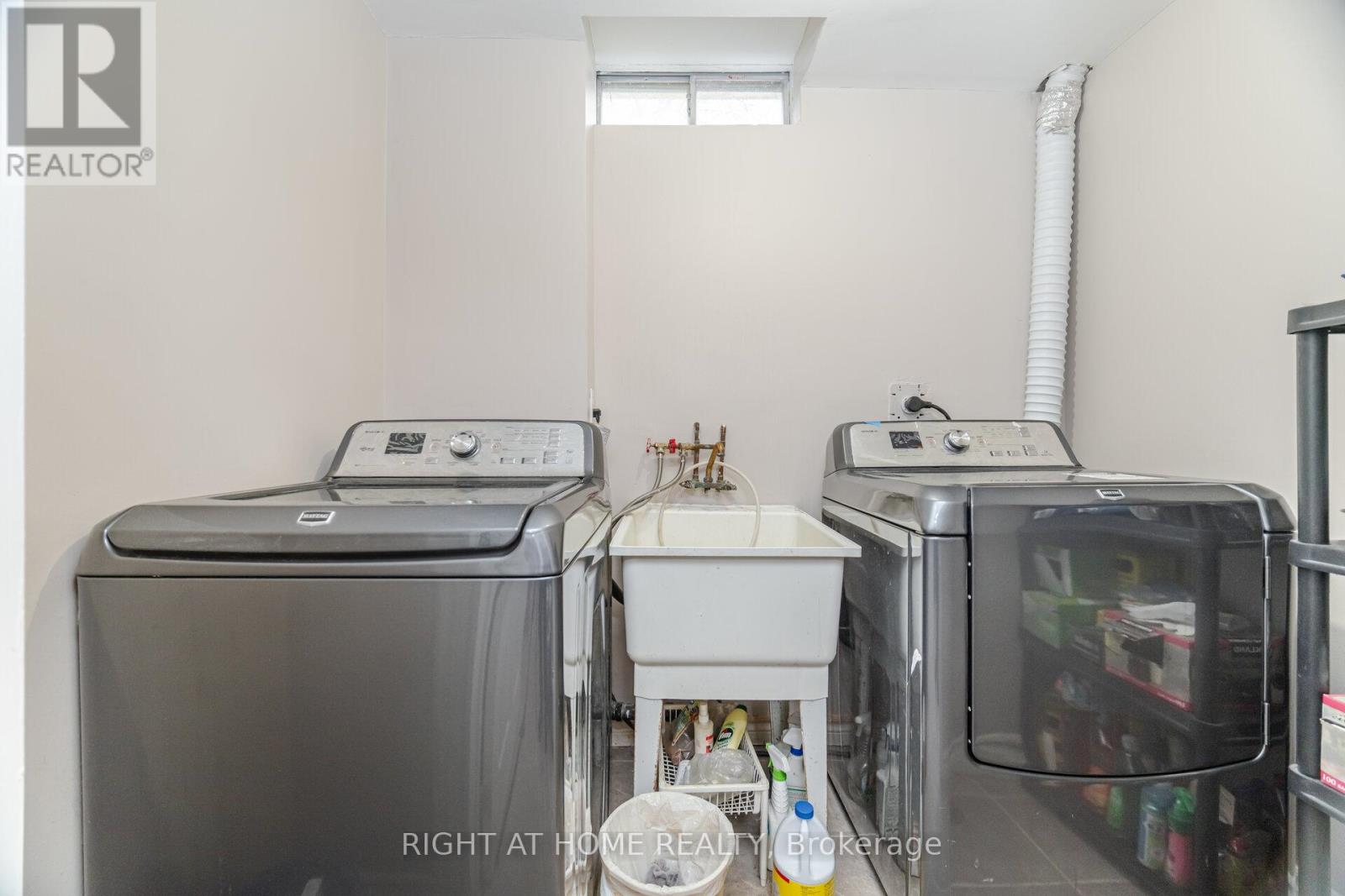 5253 Palomar Crescent, Mississauga, Ontario  L5R 2W8 - Photo 46 - W12416689