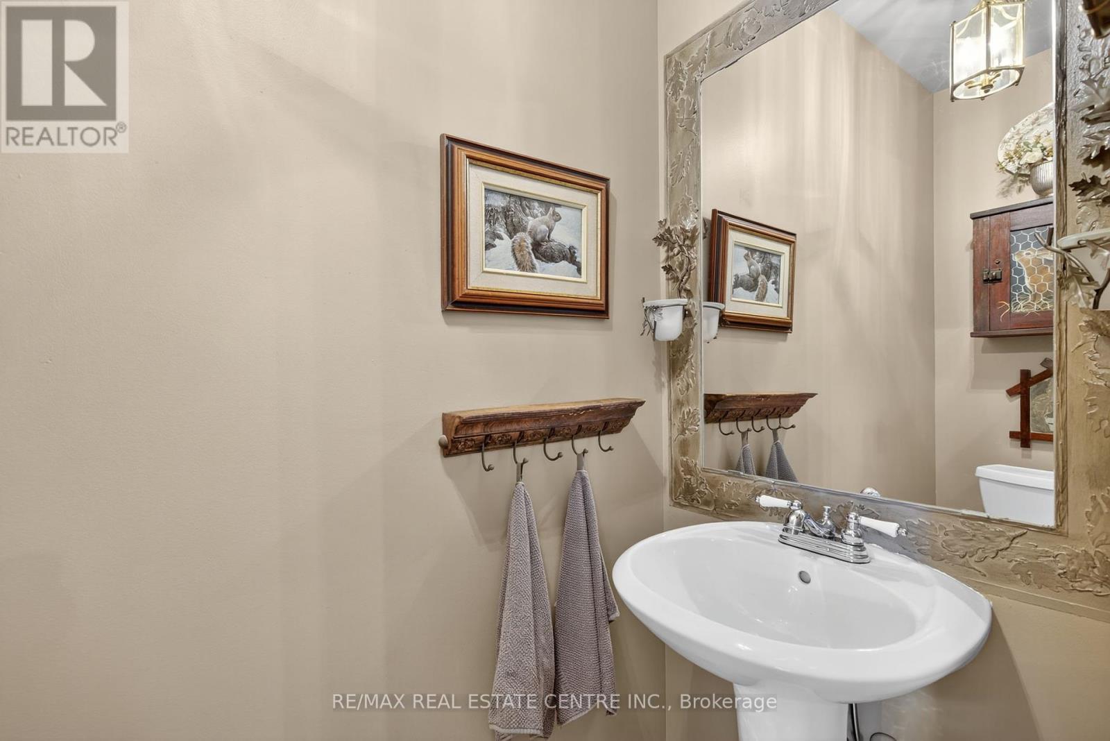 64 Big Moe Crescent, Brampton, Ontario  L6P 1J8 - Photo 10 - W12416693