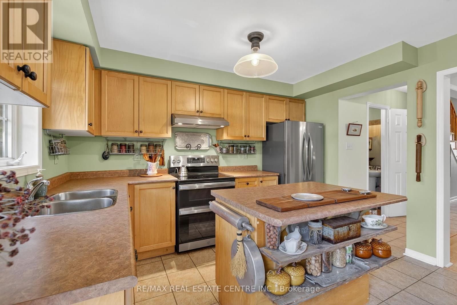 64 Big Moe Crescent, Brampton, Ontario  L6P 1J8 - Photo 15 - W12416693