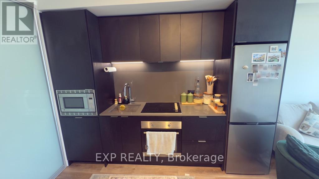 1508 - 86 Dundas Street E, Mississauga, Ontario  L5A 1W4 - Photo 2 - W12416702