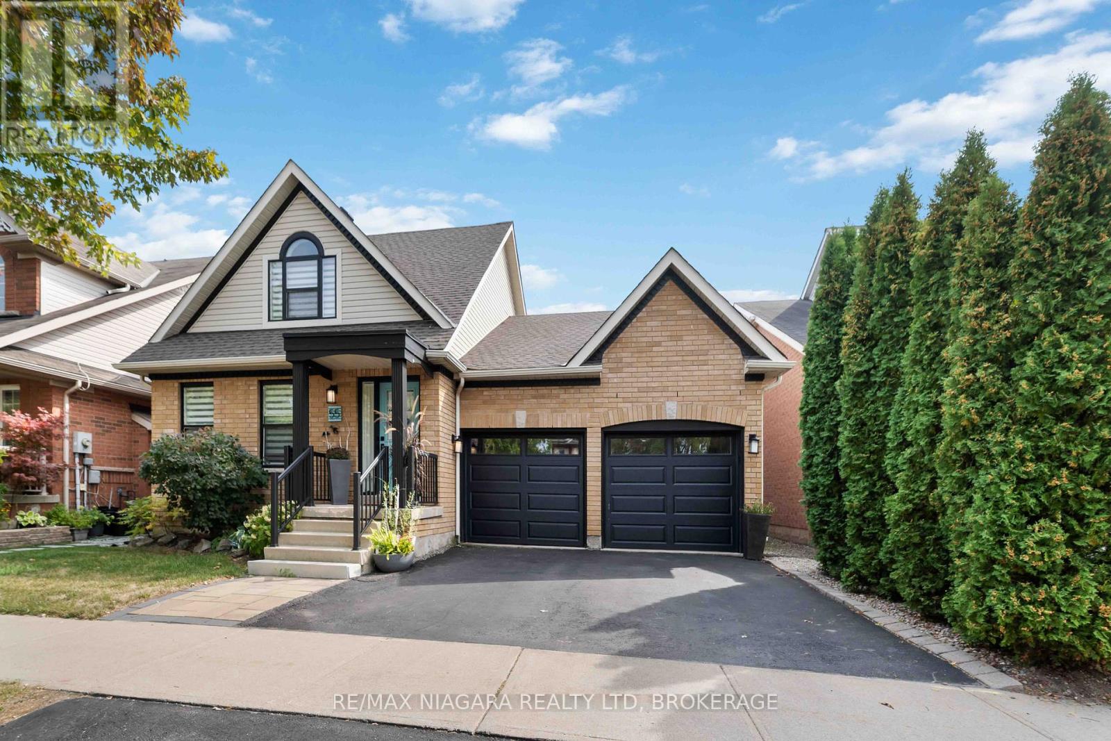 55 Wright Crescent, Niagara-On-The-Lake, Ontario  L0S 1J0 - Photo 2 - X12416719