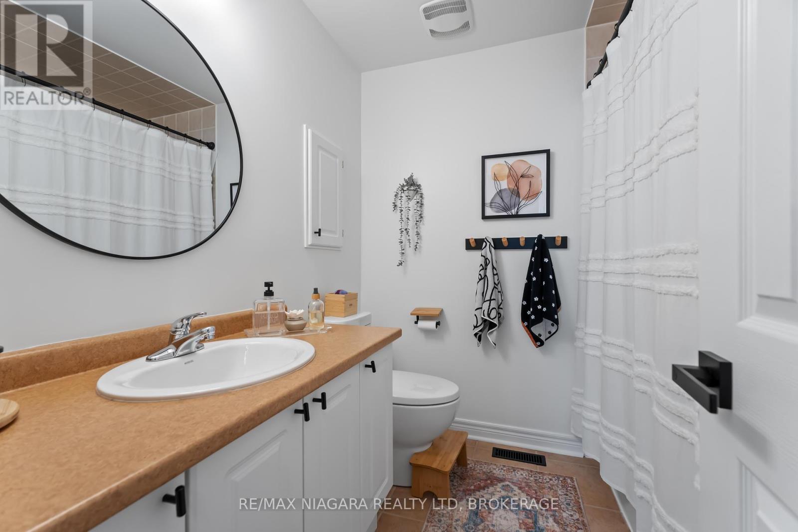 55 Wright Crescent, Niagara-On-The-Lake, Ontario  L0S 1J0 - Photo 24 - X12416719