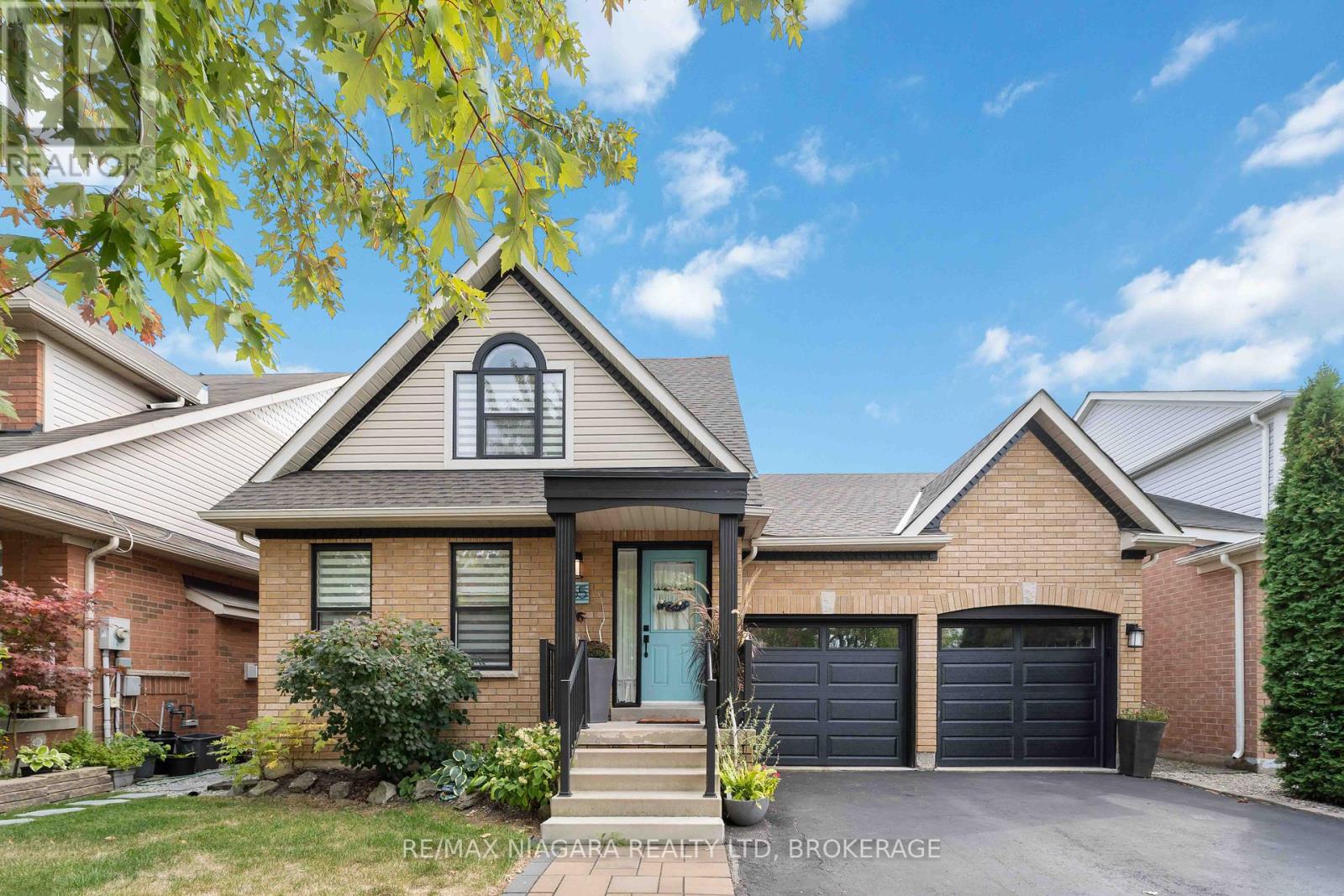 55 Wright Crescent, Niagara-On-The-Lake, Ontario  L0S 1J0 - Photo 3 - X12416719