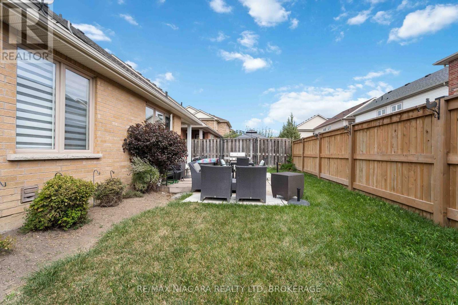 55 Wright Crescent, Niagara-On-The-Lake, Ontario  L0S 1J0 - Photo 37 - X12416719