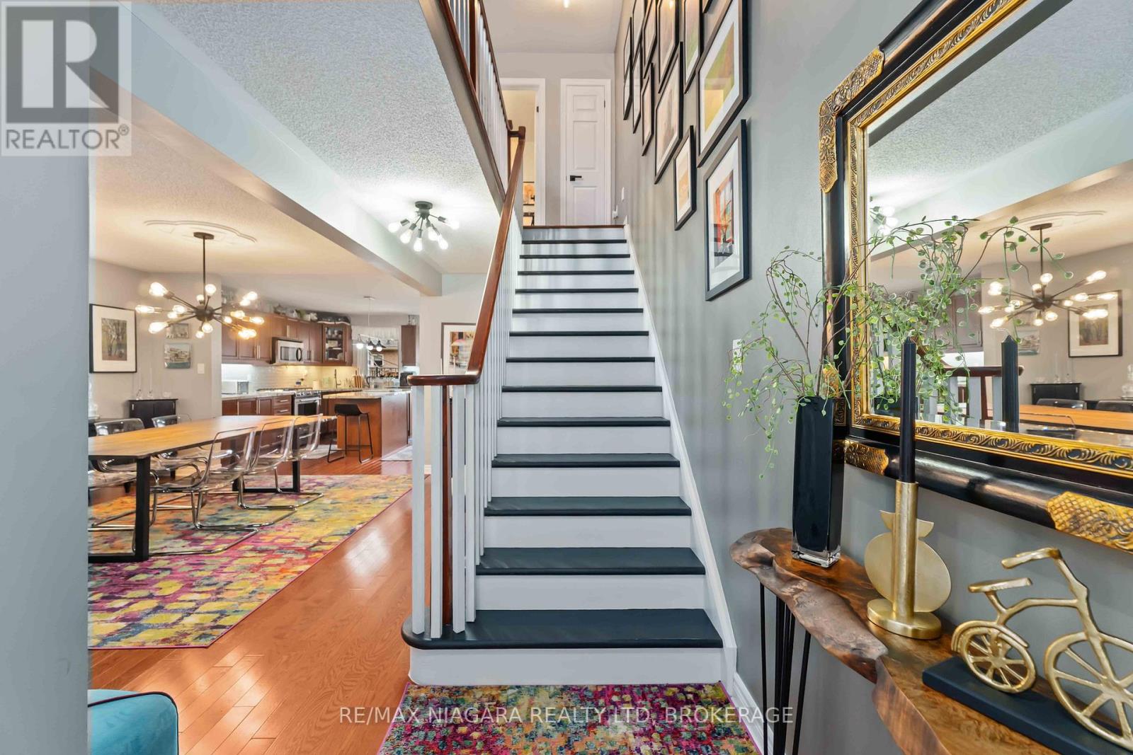 55 Wright Crescent, Niagara-On-The-Lake, Ontario  L0S 1J0 - Photo 5 - X12416719