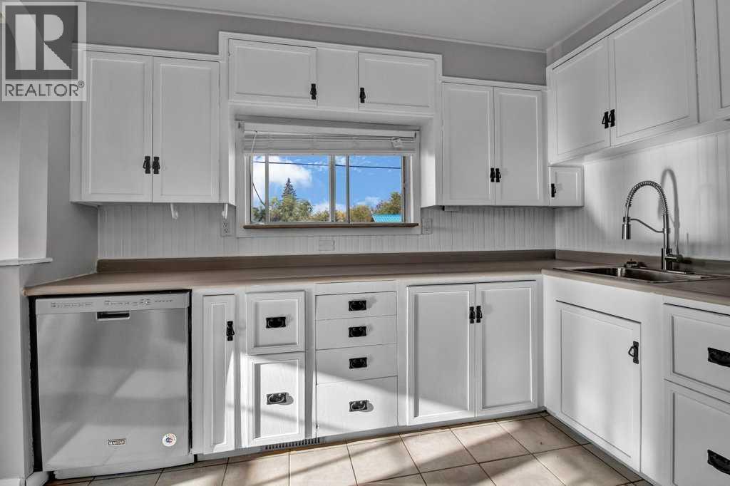 4904 49 Street, Alix, Alberta  T0C 0B0 - Photo 13 - A2258740