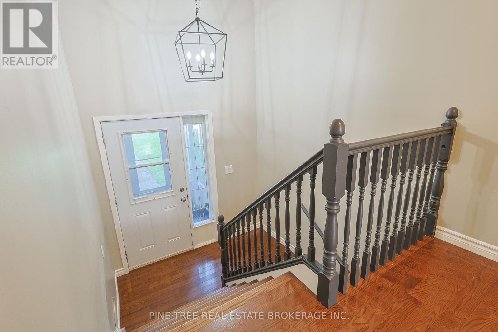 228 Cavana Street, Midland, Ontario  L4R 4C1 - Photo 2 - S12416715