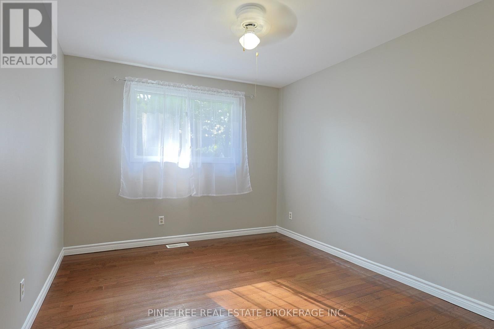 228 Cavana Street, Midland, Ontario  L4R 4C1 - Photo 20 - S12416715