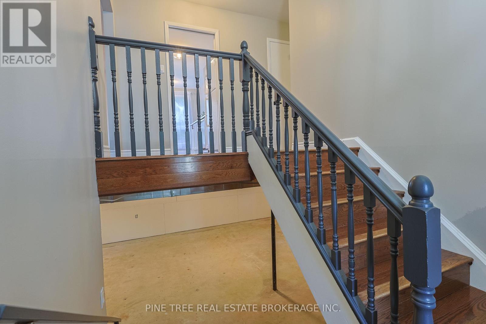 228 Cavana Street, Midland, Ontario  L4R 4C1 - Photo 25 - S12416715