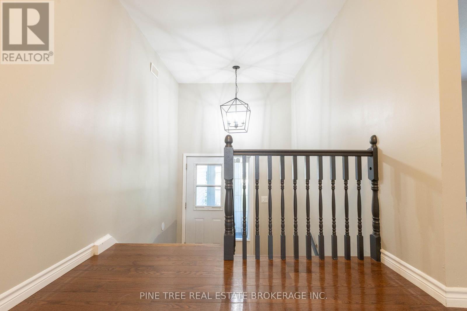 228 Cavana Street, Midland, Ontario  L4R 4C1 - Photo 3 - S12416715