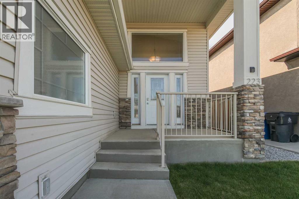 Property at 223 Gateway Manor S image 3