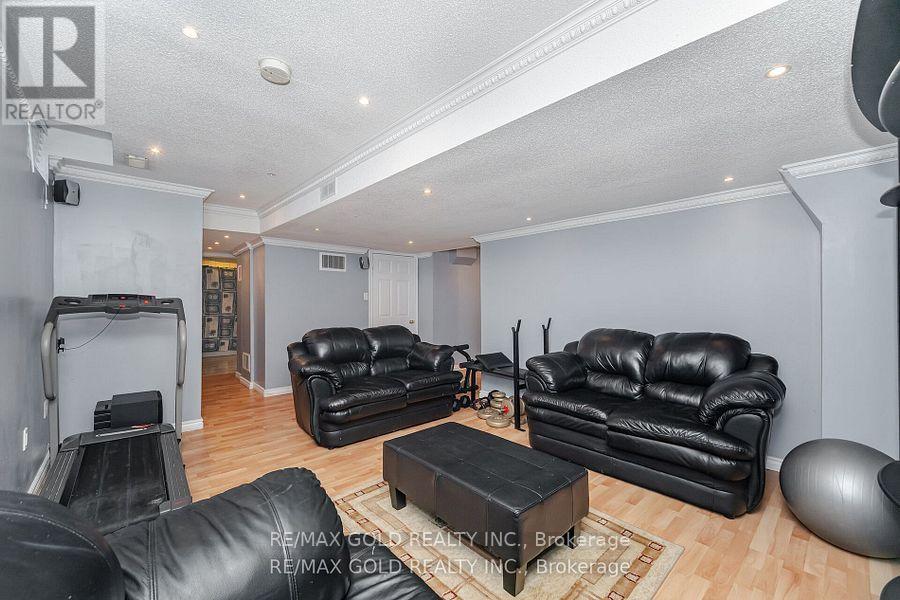 5 Summershade Street, Brampton, Ontario  L6P 2B9 - Photo 19 - W12416714