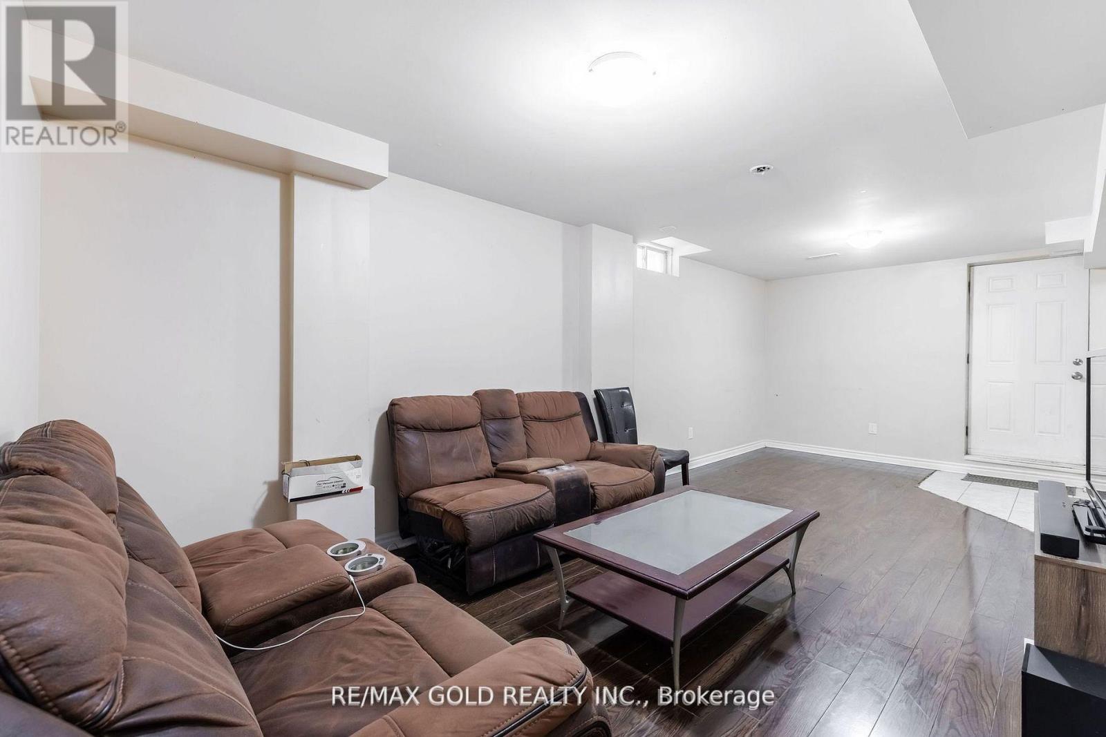 17 Dovesong Drive, Brampton, Ontario  L6R 1V9 - Photo 41 - W12416723
