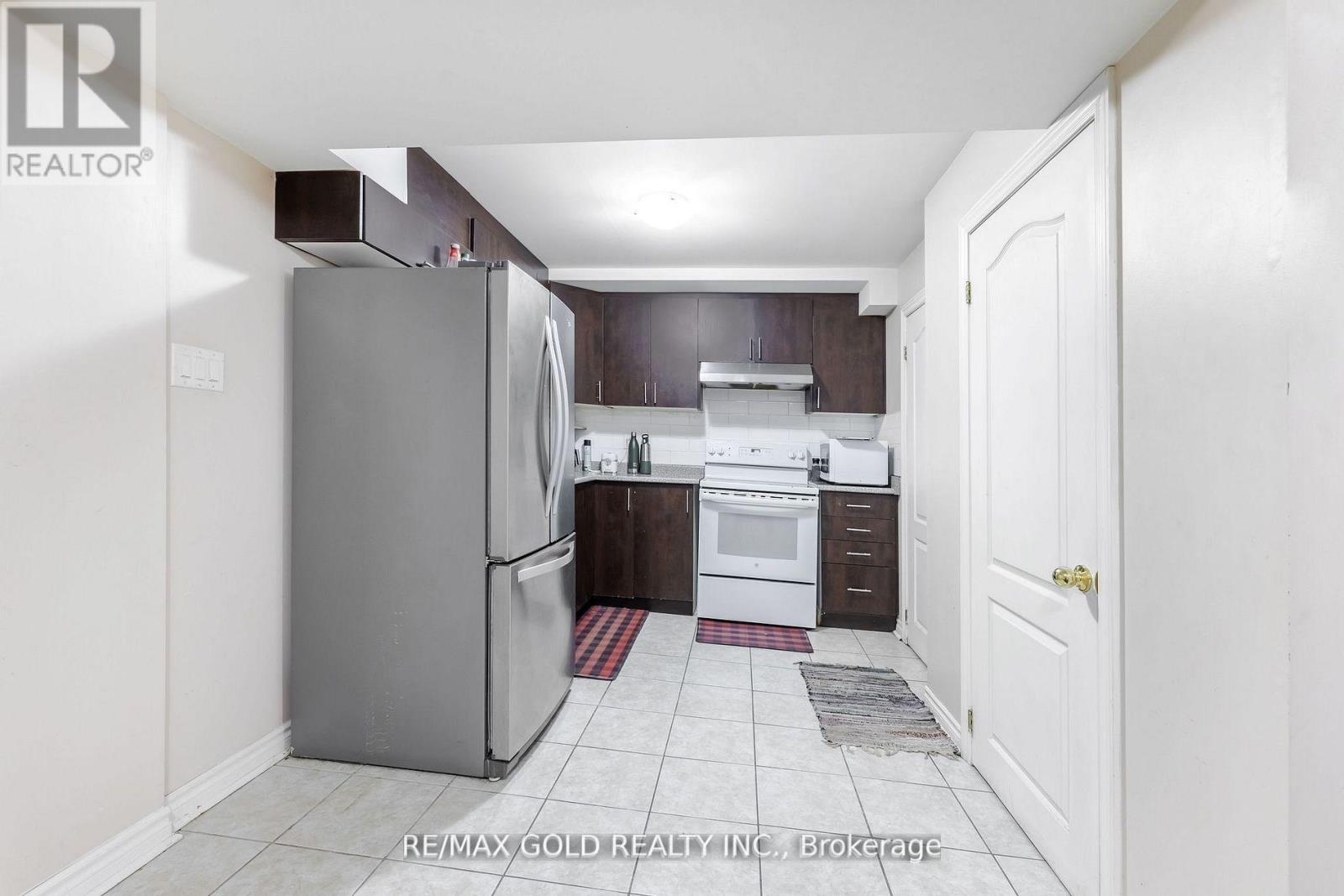 17 Dovesong Drive, Brampton, Ontario  L6R 1V9 - Photo 42 - W12416723
