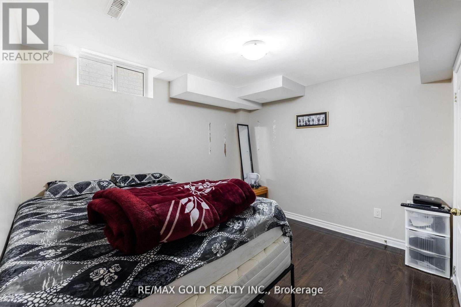 17 Dovesong Drive, Brampton, Ontario  L6R 1V9 - Photo 45 - W12416723