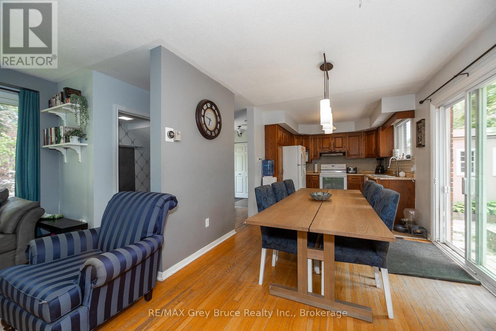 206 6th Avenue E, Owen Sound, Ontario  N4K 2T3 - Photo 10 - X12416742