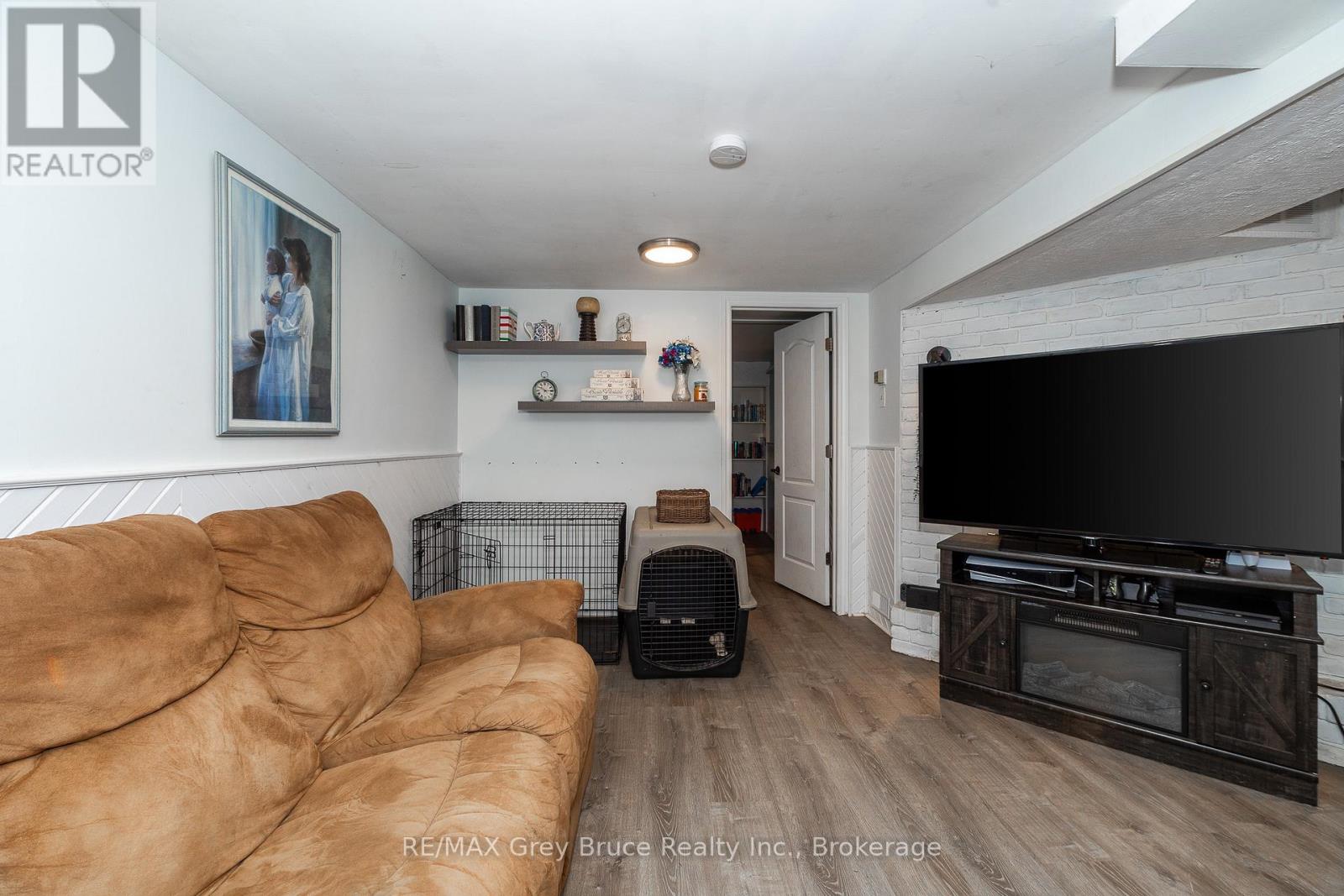 206 6th Avenue E, Owen Sound, Ontario  N4K 2T3 - Photo 24 - X12416742