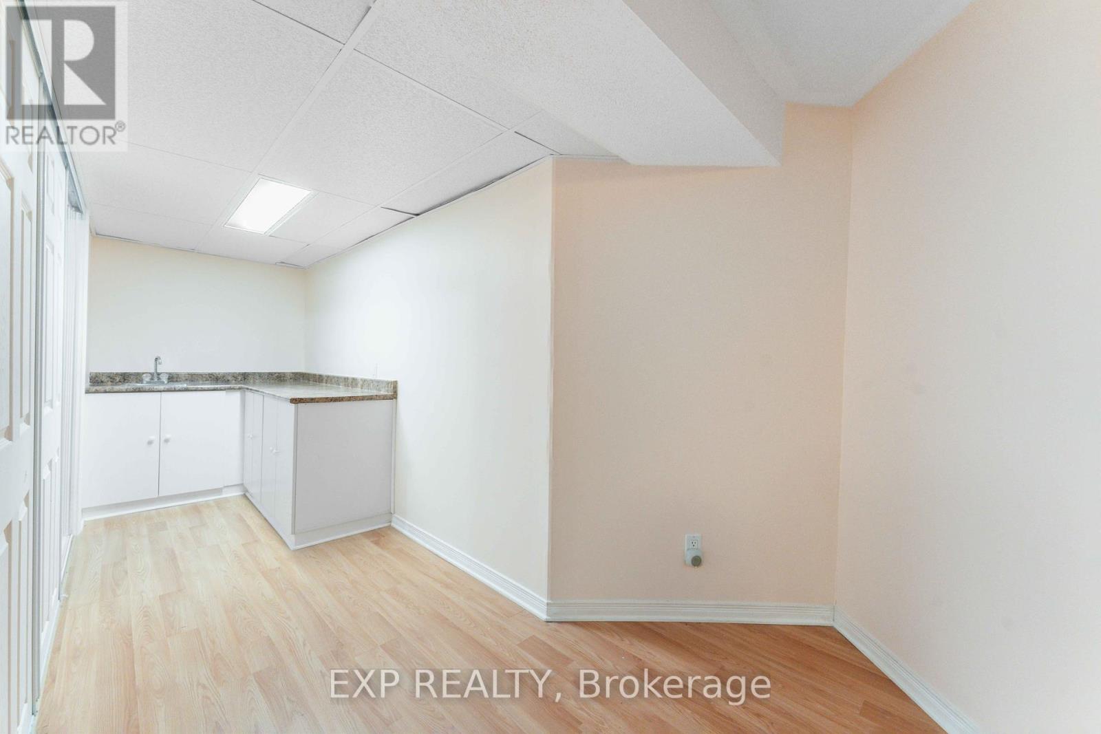 118 Finn Court, Ottawa, Ontario  K1V 2C8 - Photo 32 - X12416732