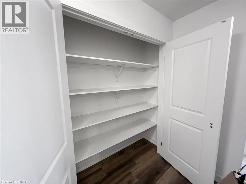 205 West Oak Trail Unit# 12, Kitchener, Ontario  N2R 0R9 - Photo 7 - 40769517