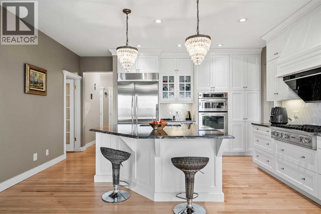 136 Patrick View Sw, Calgary, Alberta  T3H 3J4 - Photo 9 - A2254232