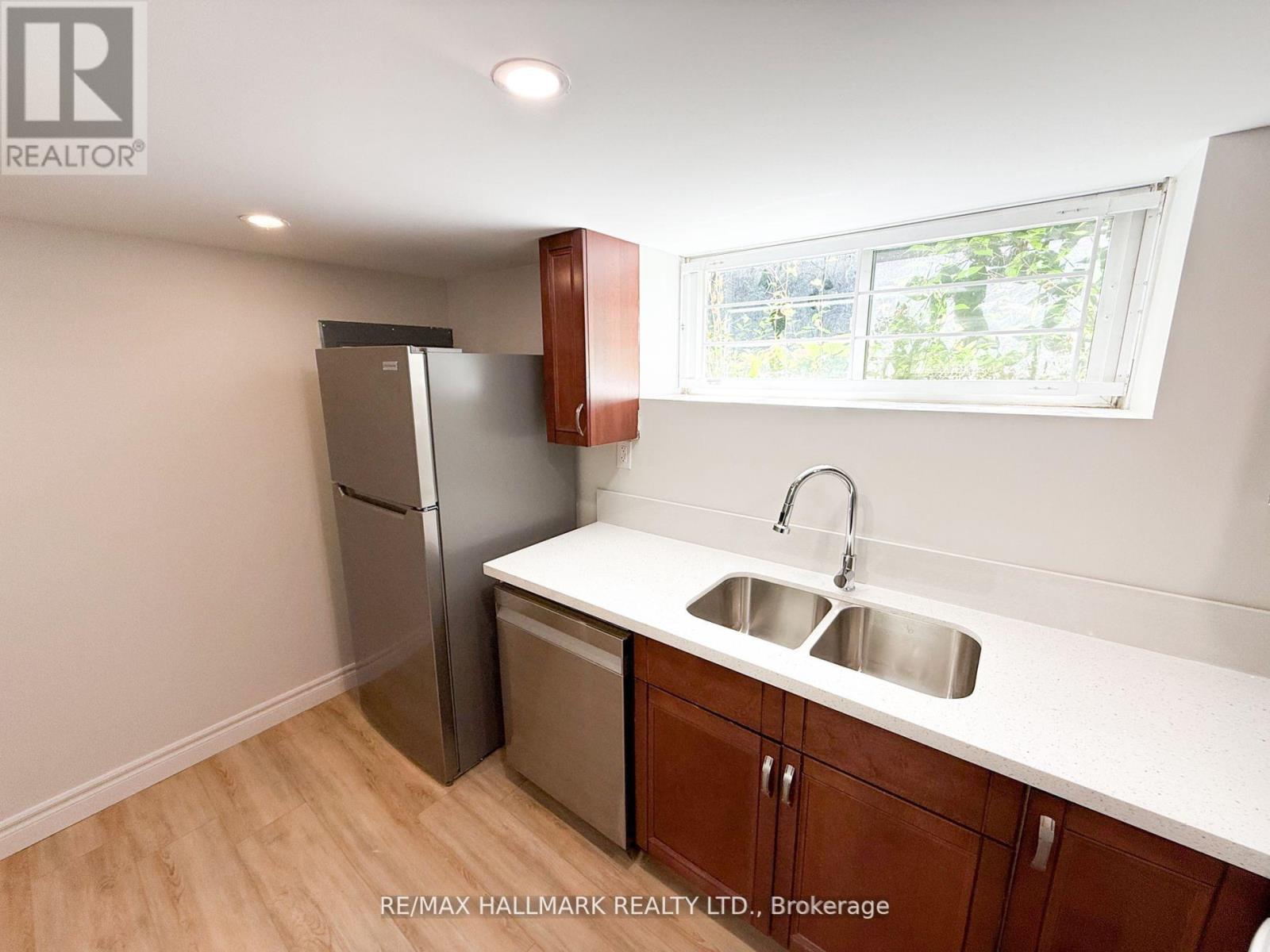 Bsmnt - 82 Norden Crescent, Toronto, Ontario  M3B 1B6 - Photo 10 - C12416726