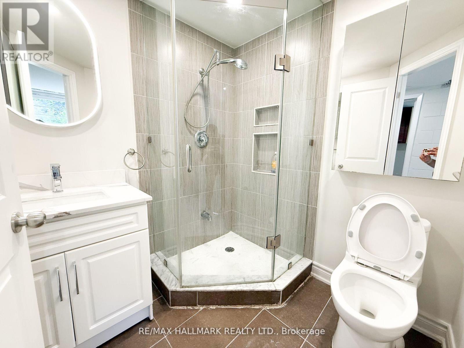 Bsmnt - 82 Norden Crescent, Toronto, Ontario  M3B 1B6 - Photo 11 - C12416726