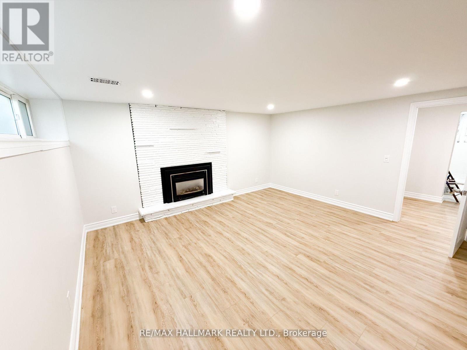 Bsmnt - 82 Norden Crescent, Toronto, Ontario  M3B 1B6 - Photo 2 - C12416726