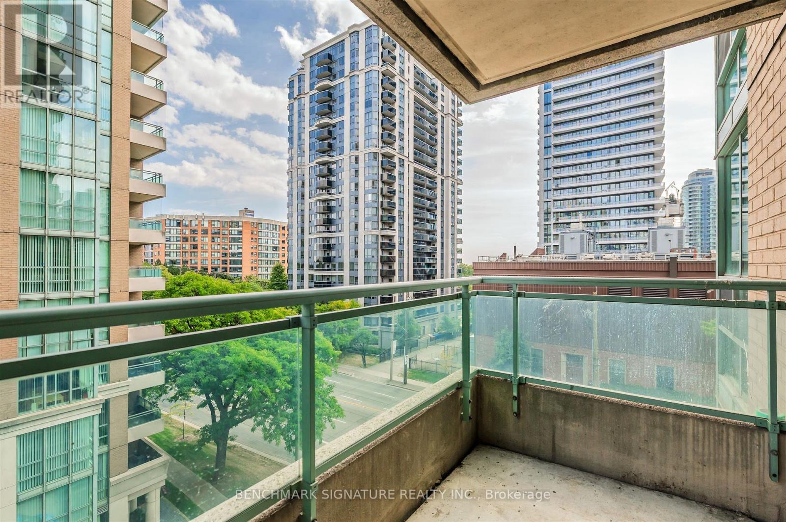 608 - 3 Pemberton Avenue, Toronto, Ontario  M2M 4M1 - Photo 19 - C12416733