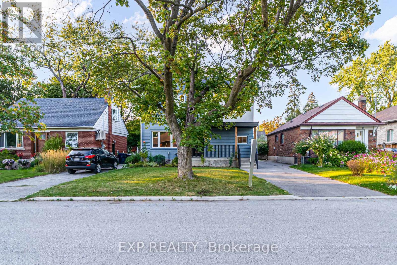 18 Innisdale Drive, Toronto, Ontario  M1R 1C3 - Photo 2 - E12396099