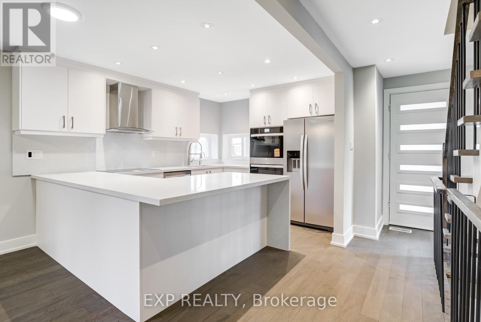 18 Innisdale Drive, Toronto, Ontario  M1R 1C3 - Photo 13 - E12396099