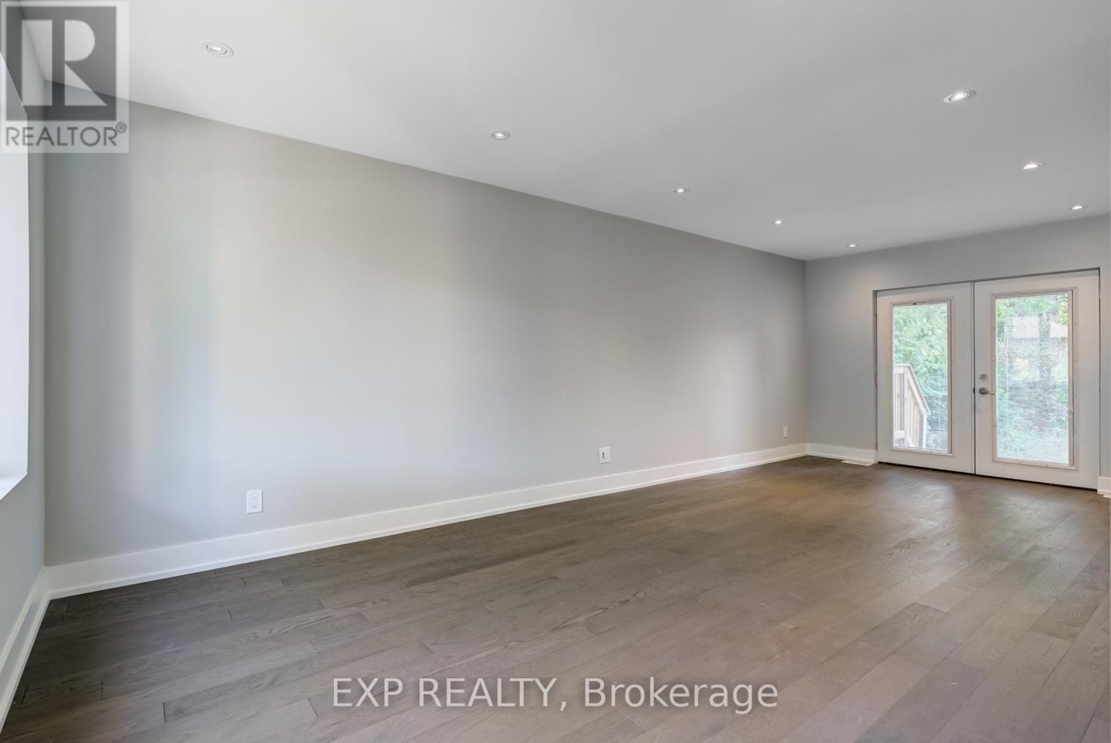 18 Innisdale Drive, Toronto, Ontario  M1R 1C3 - Photo 7 - E12396099