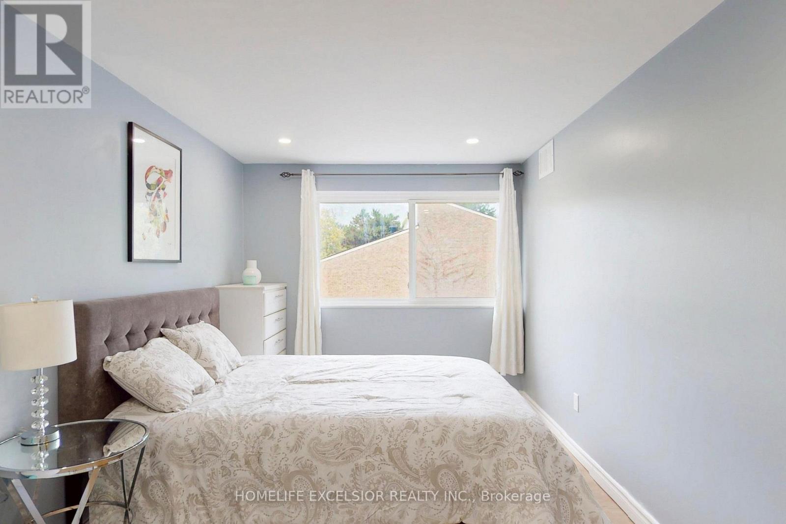 113 Rock Fern Way, Toronto, Ontario  M2J 4N3 - Photo 21 - C12402950