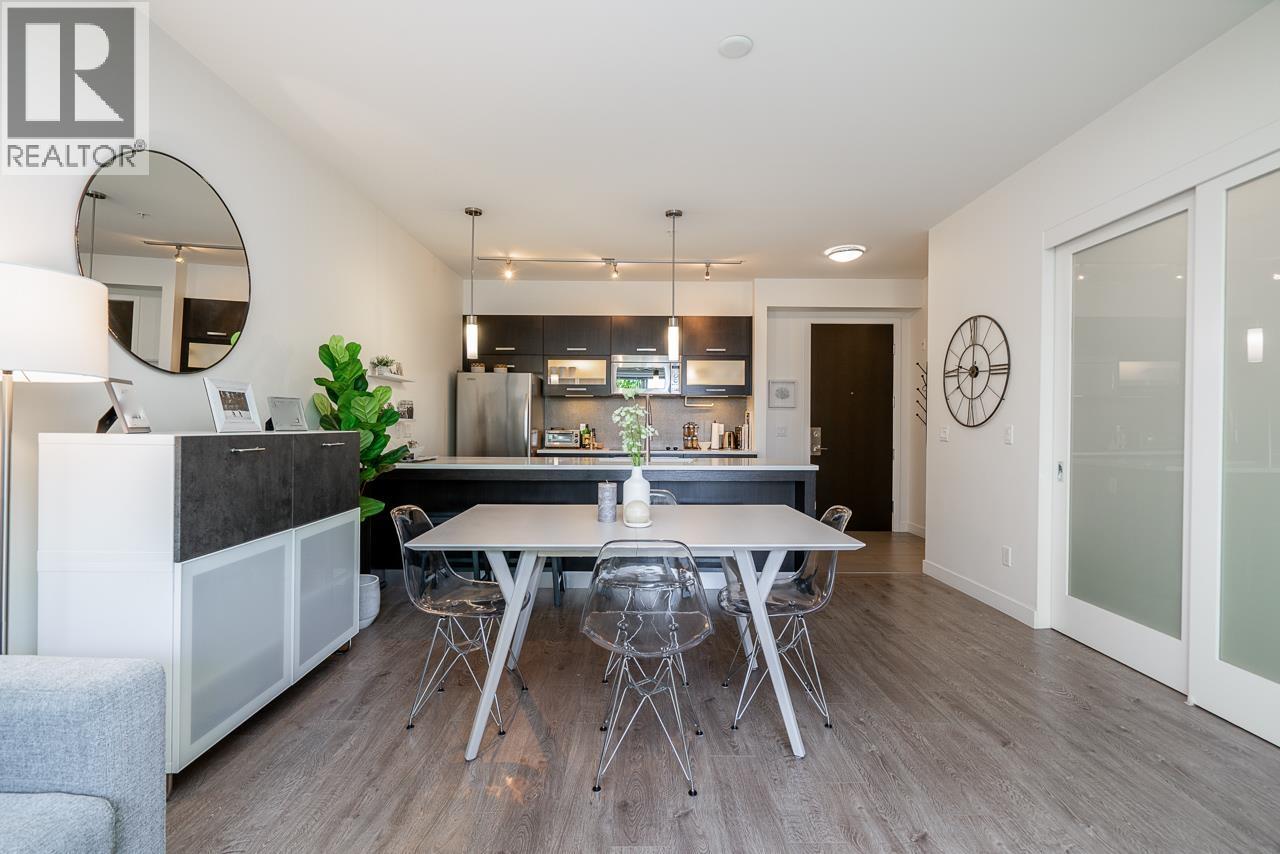 321 3333 Main Street, Vancouver, British Columbia  V5V 3M8 - Photo 1 - R3050075