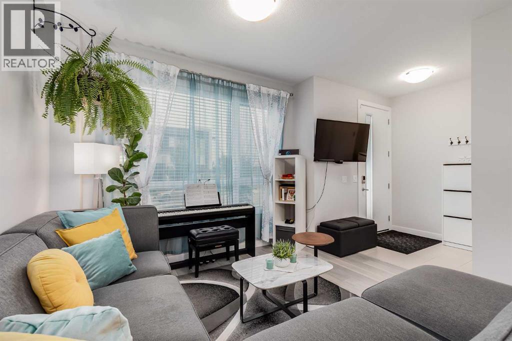 15 Redstone Way Ne, Calgary, Alberta  T3N 1M4 - Photo 5 - A2254153