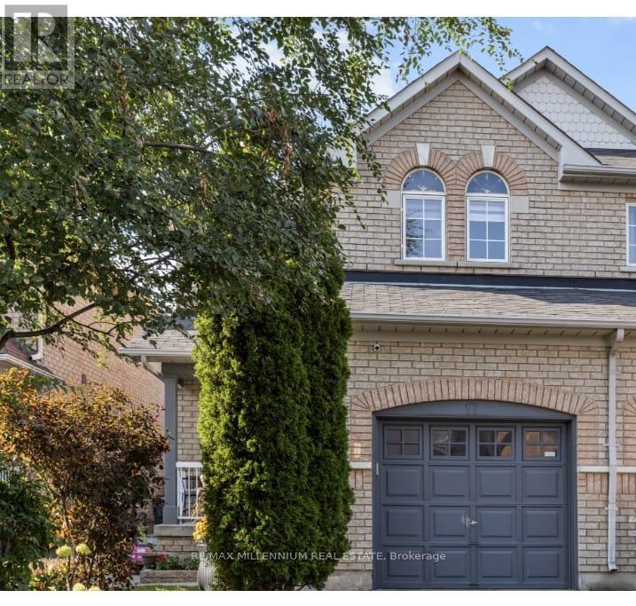 17 Prince Crescent, Brampton, Ontario  L7A 2C9 - Photo 4 - W12416360