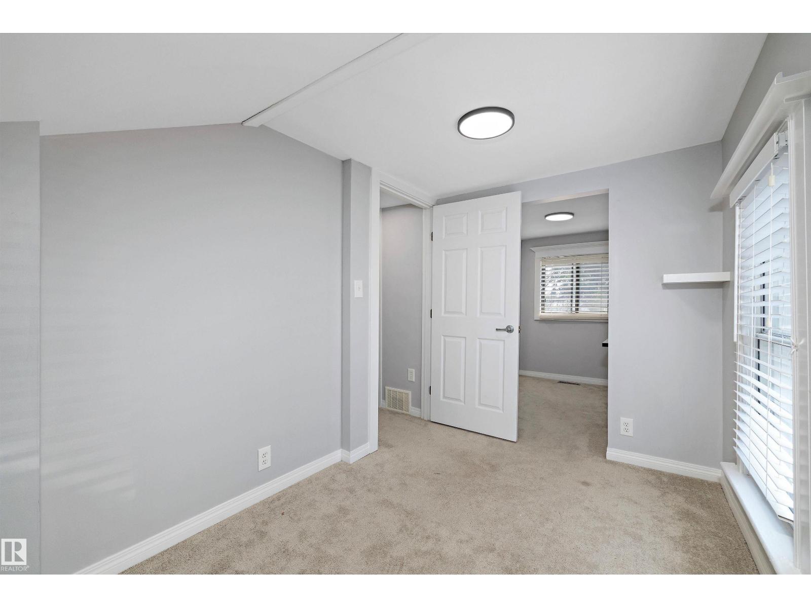8702 92a Av Nw, Edmonton, Alberta  T6C 1S6 - Photo 23 - E4458739