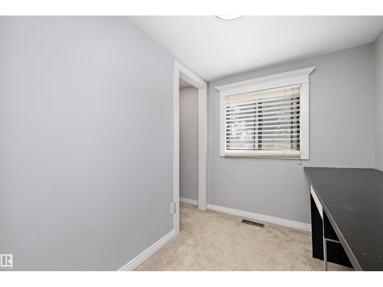 8702 92a Av Nw, Edmonton, Alberta  T6C 1S6 - Photo 24 - E4458739