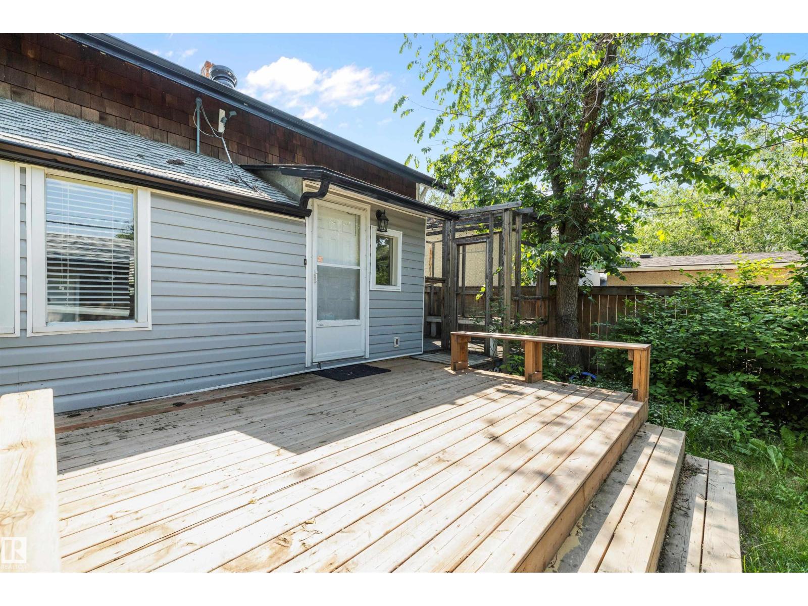 8702 92a Av Nw, Edmonton, Alberta  T6C 1S6 - Photo 44 - E4458739