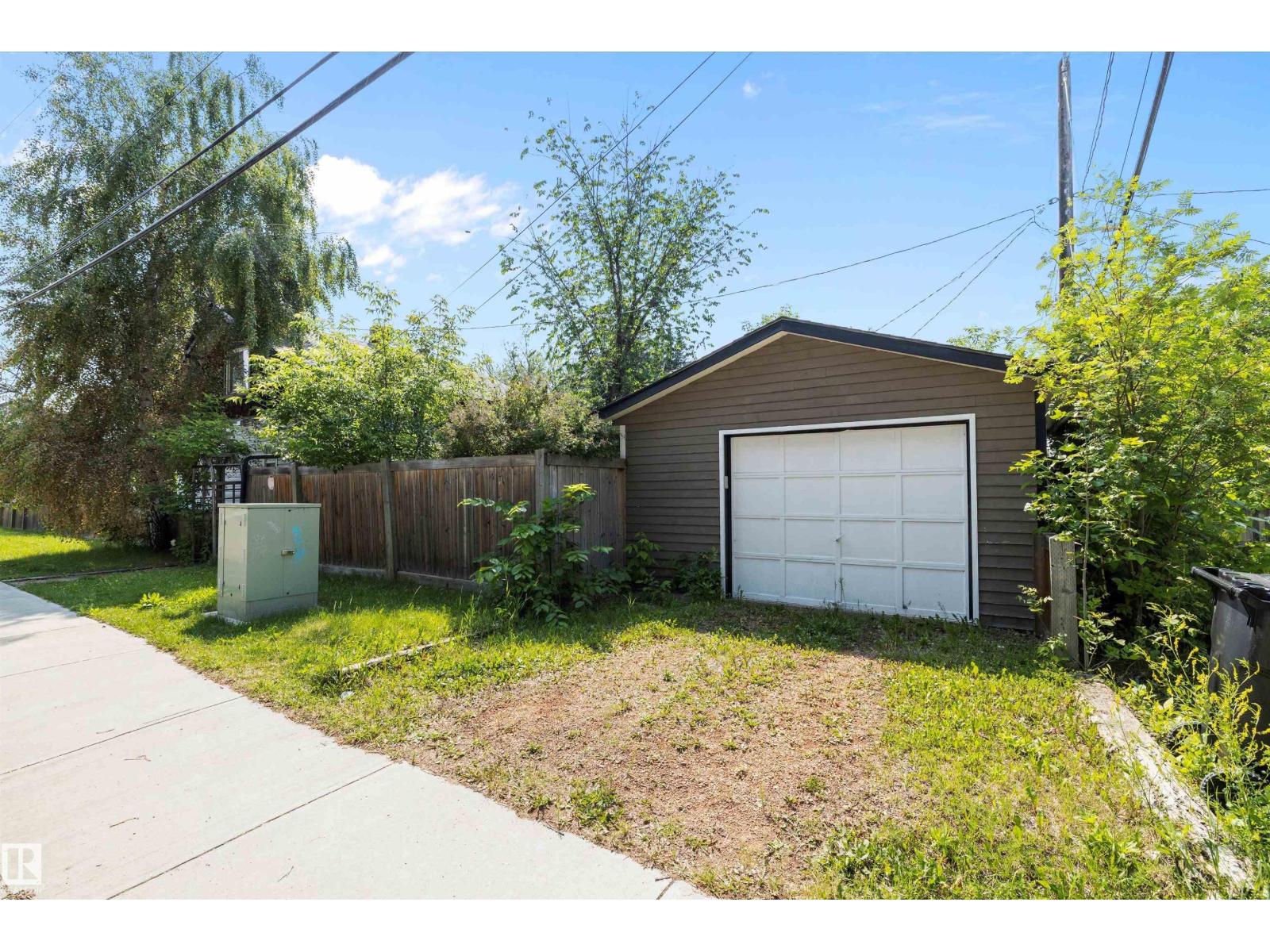 8702 92a Av Nw, Edmonton, Alberta  T6C 1S6 - Photo 54 - E4458739