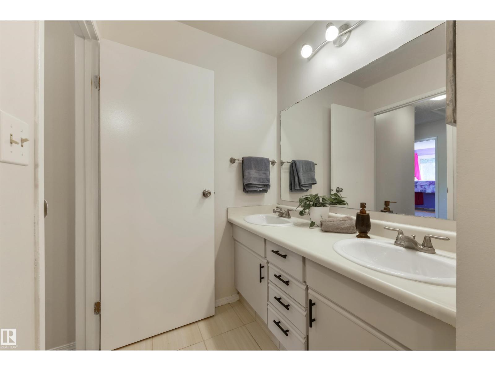 3621 30 Av Nw, Edmonton, Alberta  T6L 5H5 - Photo 16 - E4458743
