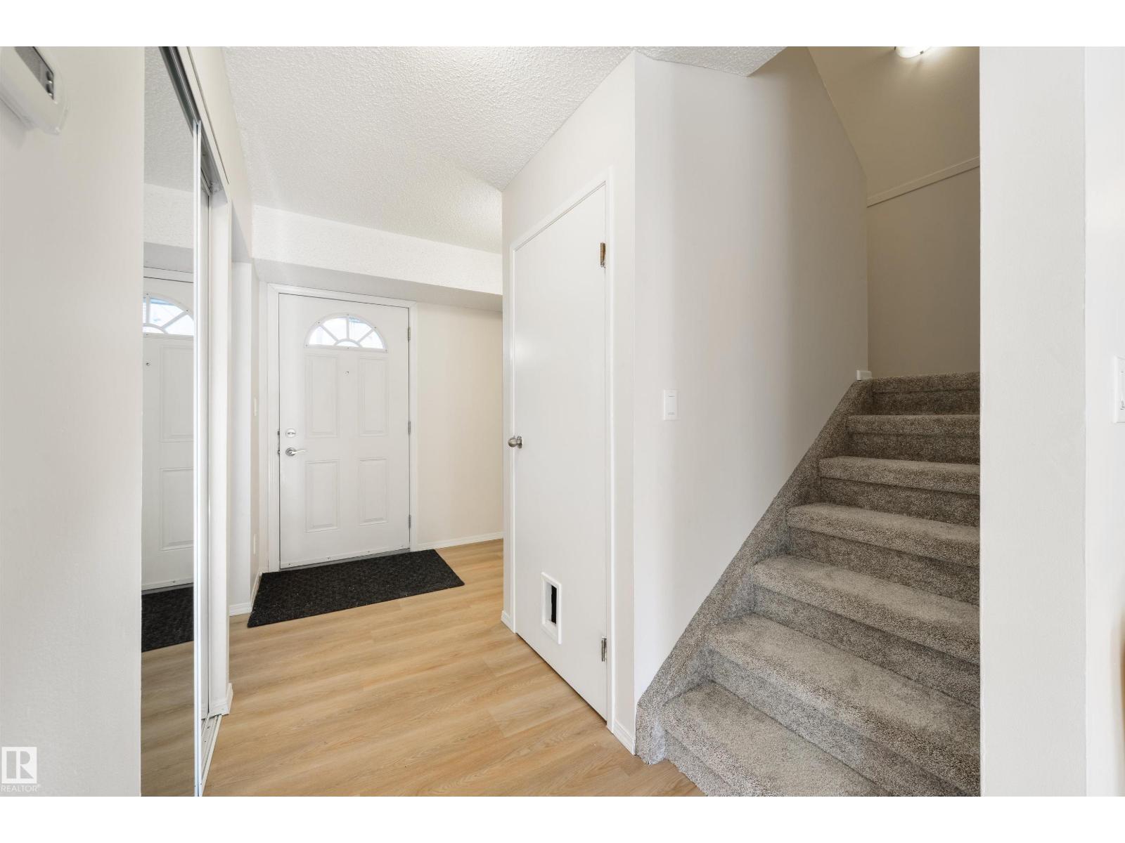 3621 30 Av Nw, Edmonton, Alberta  T6L 5H5 - Photo 3 - E4458743