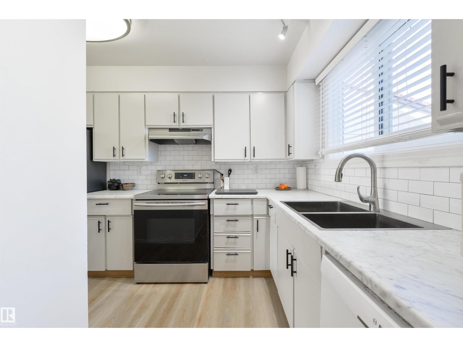3621 30 Av Nw, Edmonton, Alberta  T6L 5H5 - Photo 6 - E4458743