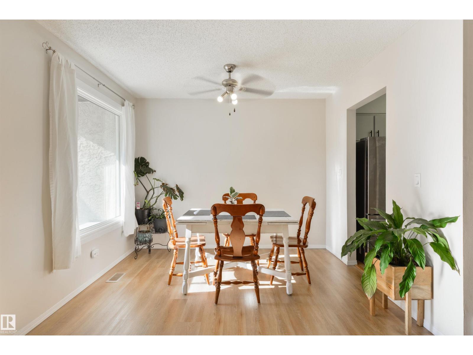 3621 30 Av Nw, Edmonton, Alberta  T6L 5H5 - Photo 9 - E4458743