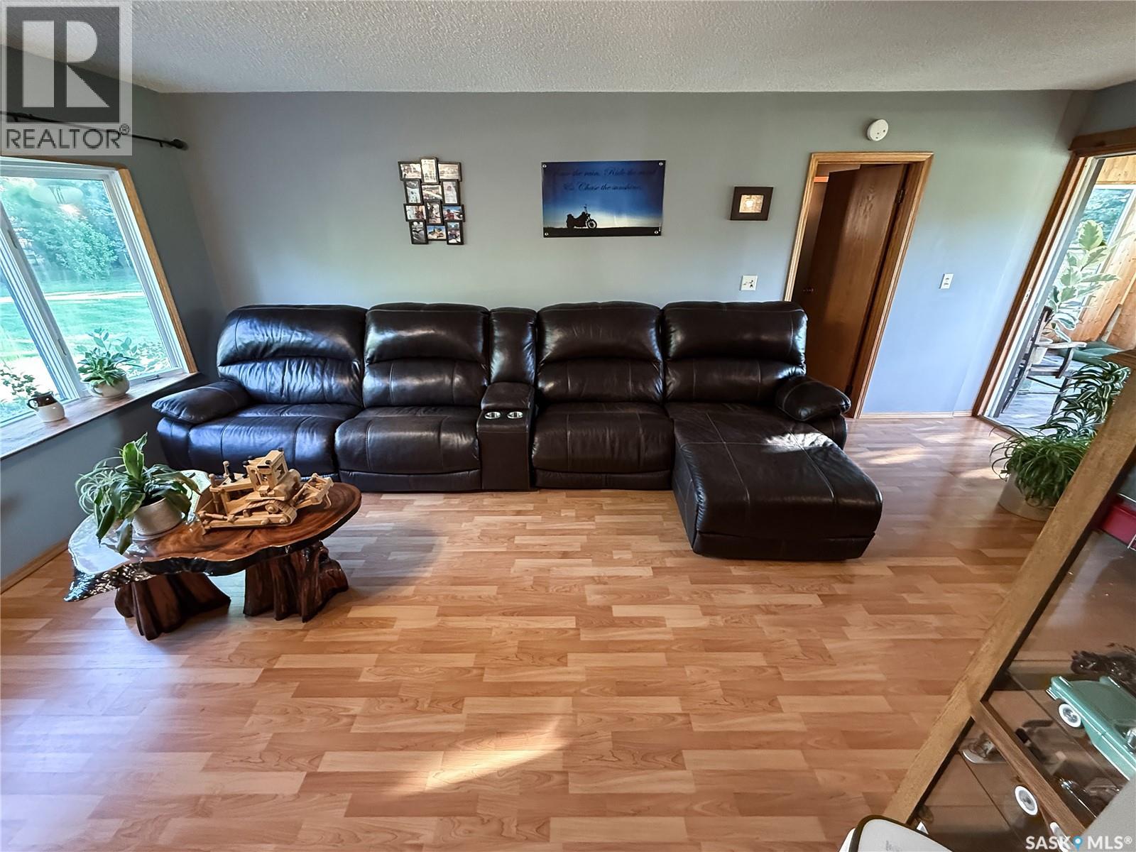 223 Riverside Boulevard, Eastend, Saskatchewan  S0N 0T0 - Photo 27 - SK018876