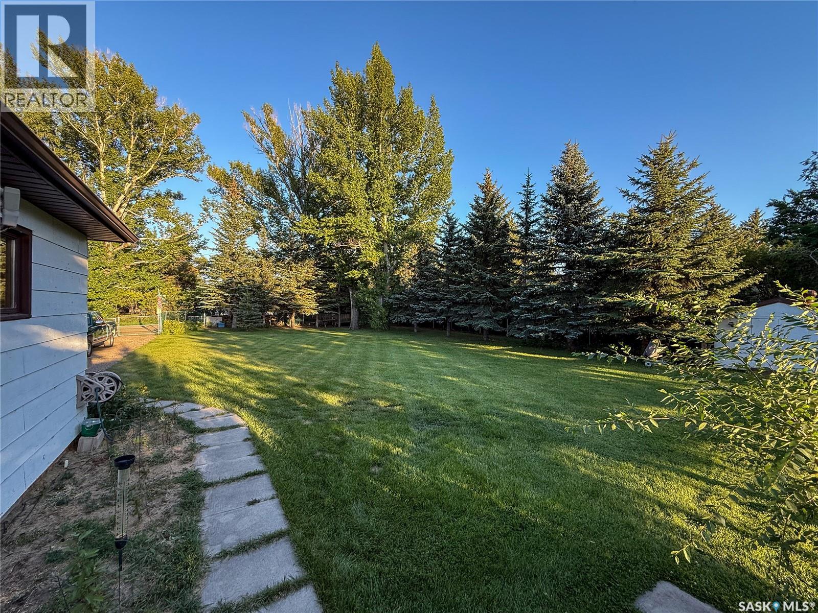 223 Riverside Boulevard, Eastend, Saskatchewan  S0N 0T0 - Photo 38 - SK018876