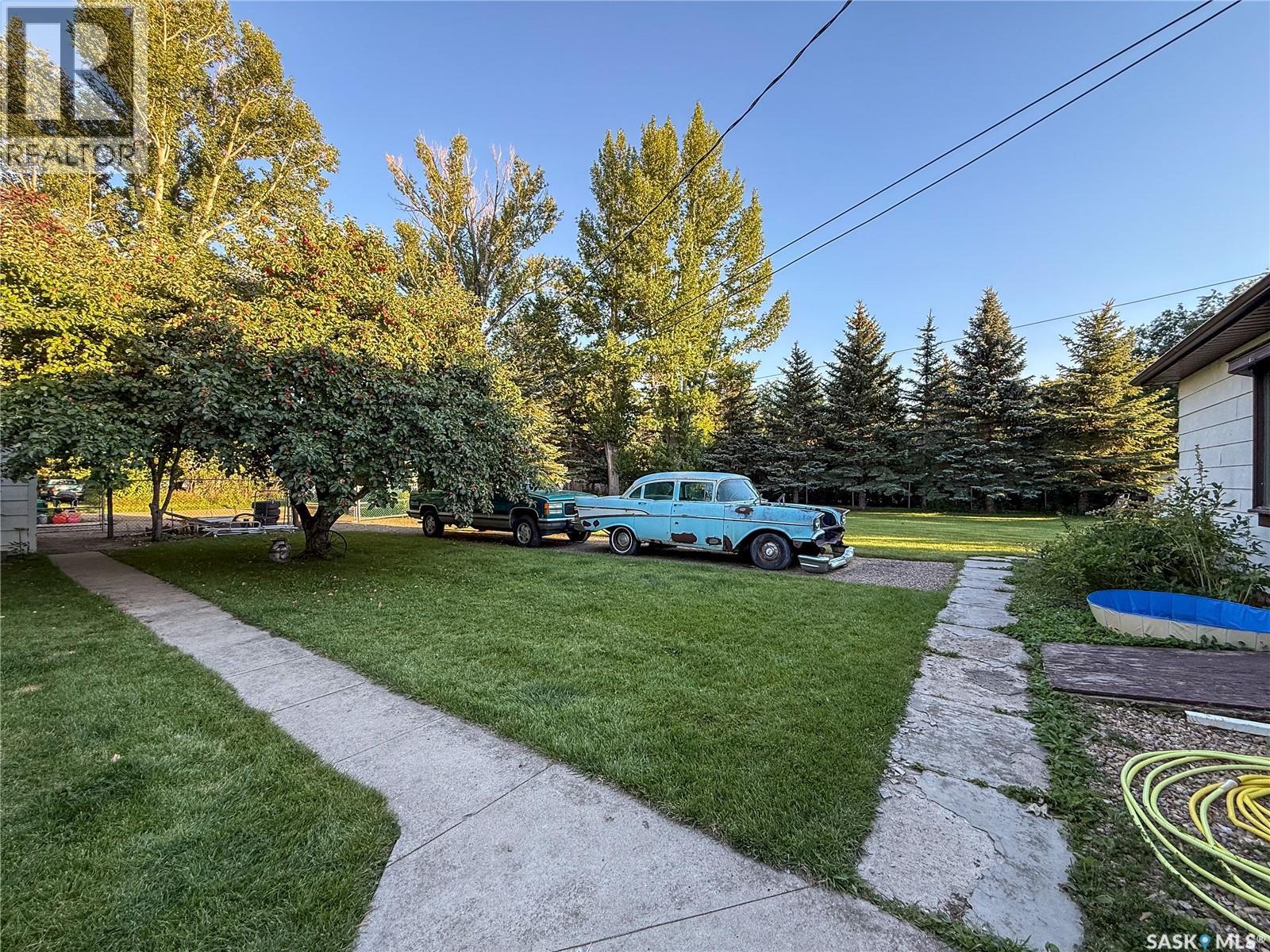 223 Riverside Boulevard, Eastend, Saskatchewan  S0N 0T0 - Photo 42 - SK018876