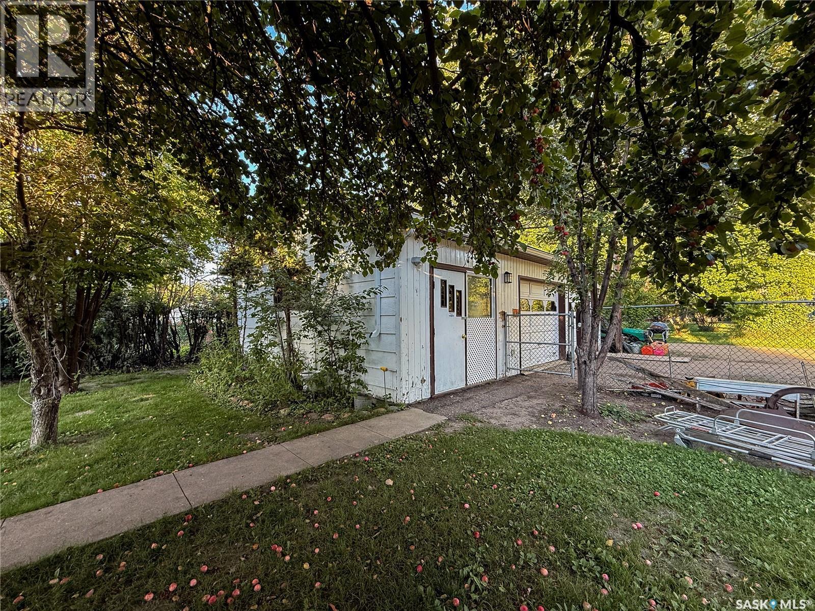 223 Riverside Boulevard, Eastend, Saskatchewan  S0N 0T0 - Photo 46 - SK018876