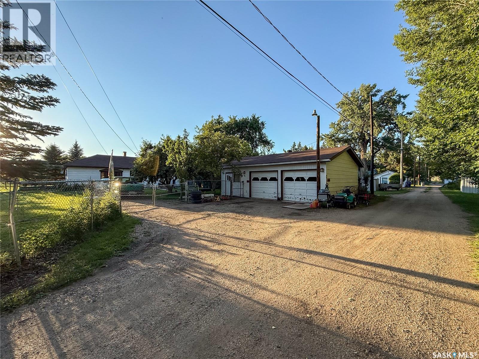 223 Riverside Boulevard, Eastend, Saskatchewan  S0N 0T0 - Photo 48 - SK018876