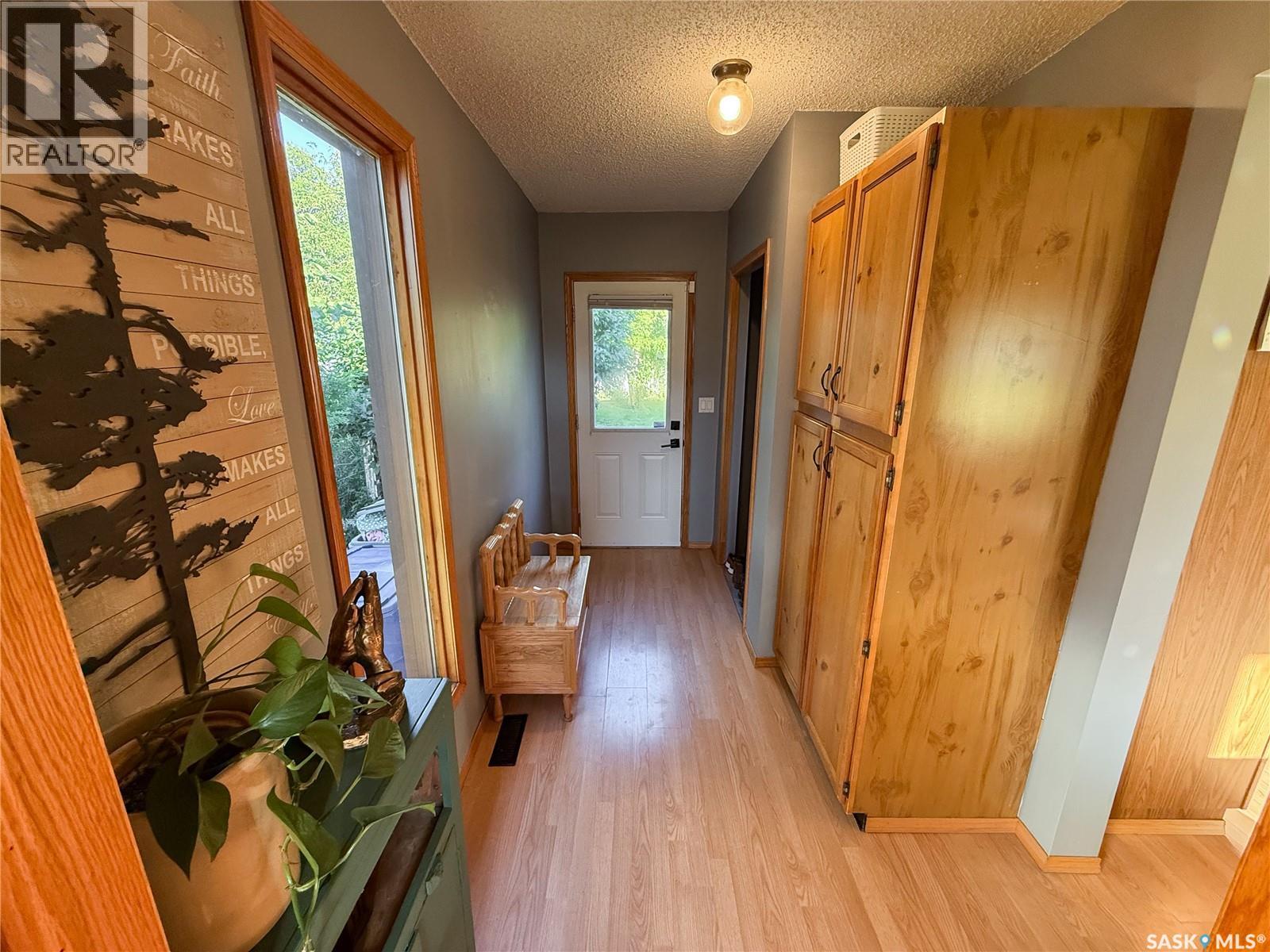 223 Riverside Boulevard, Eastend, Saskatchewan  S0N 0T0 - Photo 5 - SK018876