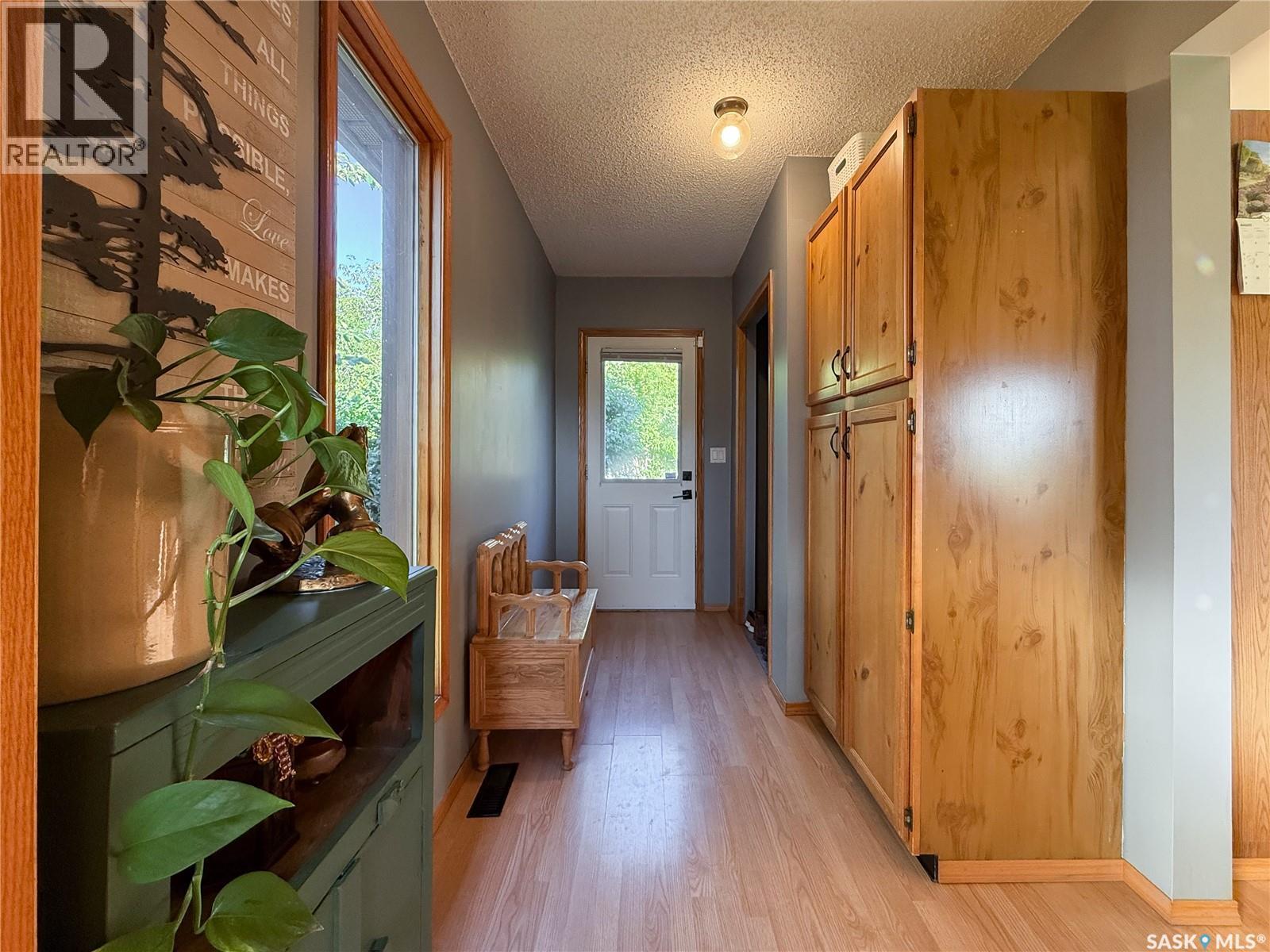 223 Riverside Boulevard, Eastend, Saskatchewan  S0N 0T0 - Photo 6 - SK018876